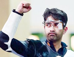 Bindra guides India to 10m air rifle bronze