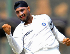 Harbhajan Singh becomes 9th highest wicket taker in Tests