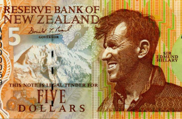 New Zealand’s $5 bill named best banknote of ’15