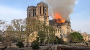 Notre-Dame fire: Macron pledges to reconstruct cathedral