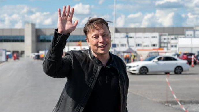 Elon Musk loses rank as the world’s richest person